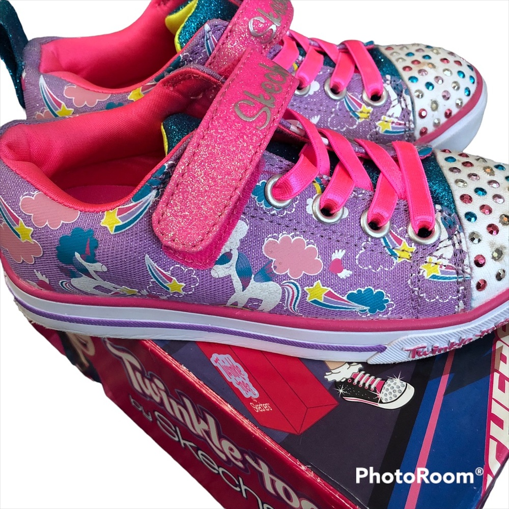 Skechers Twinkle Toes Tennis Shoes Purple with Unicorns and Lights Up